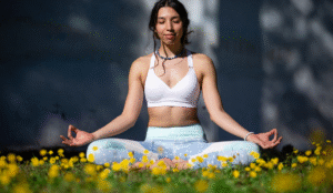 Posturas de yoga en sánscrito, para trabajar tu chacra
